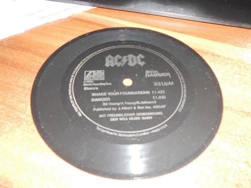 Acdc shake your - acdc,