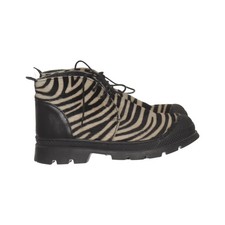 Petra Dieler, Schnürstiefel