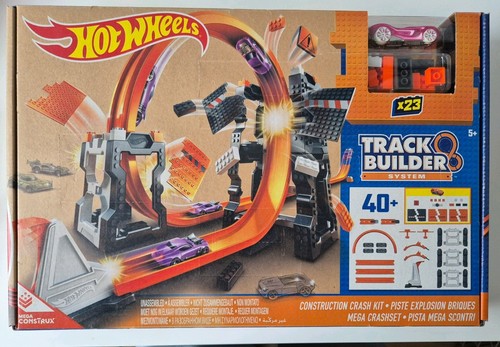 Hot wheels track - hot,