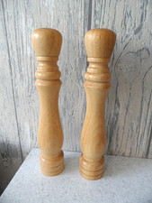 große Pfeffer und Salzmühle