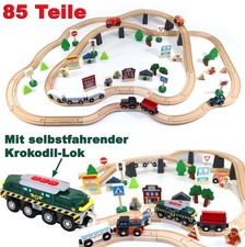 85 Teile Holzeisenbahn Set - inkl. Schienen, selbstfahrende Lok und viel Zubehör