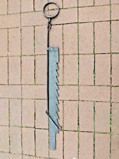 Schöne alte Hale aus Schmiedeeisen verstellbarer Kesselhaken Feuersäge antik