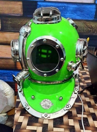 Vintage green diving - green, helmet