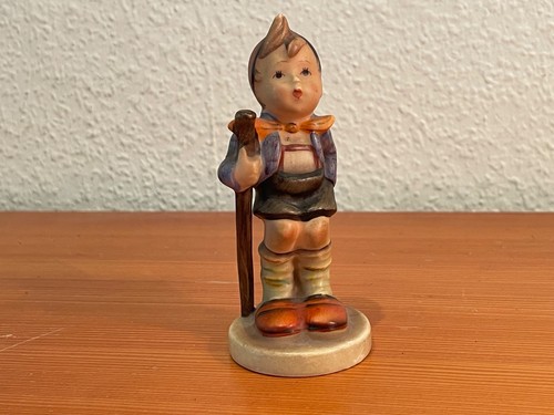 Porzellanfigur wanderjunge - porzellanfigur,