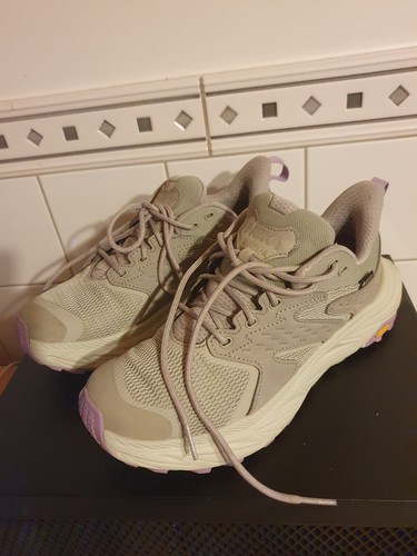Hoka one - one, 2