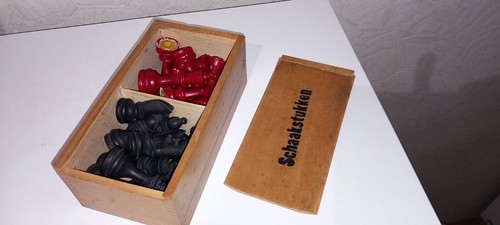 Sehr alte schach figuren - alte, /