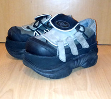 Swear London Schuhe Alternative Vintage 90er Plateau