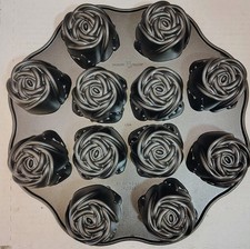 Nordic Ware Sweetheart Roses