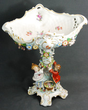 großer TAFELAUFSATZ Porzellan