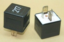 Relais Nr. 217 443951253S Mehrzweckrelais 12V 70A - AUDI 80 100 200  