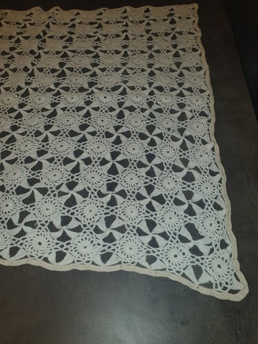 Mittel tischdecke aus - ,