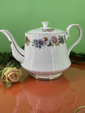 Royal Stafford Bonne China Rose Teapot Teekanne