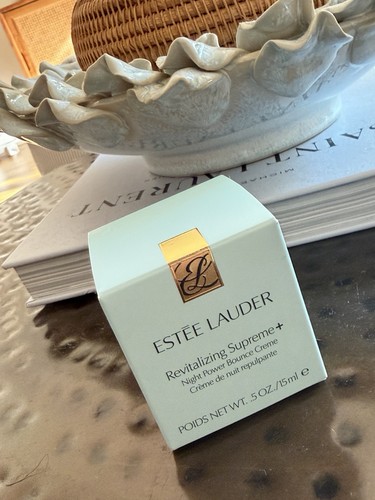 Neu estée lauder - lauder, revitalizing