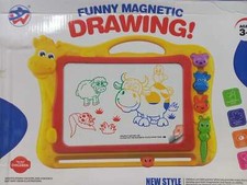 Magisches Magnettisch mit Stempeln Zeichenbrett Zaubermaltafel Malbrett Gelb