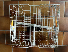 Miele Geschirrspüler Geschirrkorb oben verstellbar, inkl Einteiler + Sprüharm