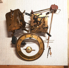 2 alte Uhrwerke von Bufettuhren zum Basteln und Ersatzteilgewinnung