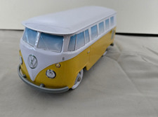 VW Bus Bully Gelb aus Blech