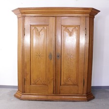 Antiker Kleiderschrank Barock Eichenholz Stern Intarsien Kleiderstange um 1800