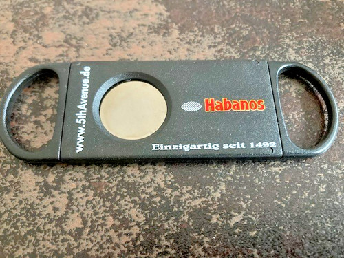 5th avenue habanos - avenue,