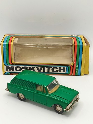 Vintage moskvitch 433 grün - a5,