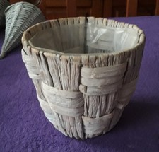 1 Blumen Korb Rattan Creme