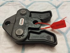 218  Presszange Pressbacke