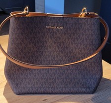 Michael Kors Jet Set