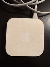 Apple Airport Express 2. Generation (A1392) mit Netzkabel