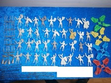 Konvolut 36 Merten Kunststoff