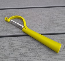 Tupperware Sparschäler Gemüseschäler  Universalschäler grün Tupper 