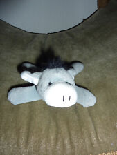 kleiner süßer Esel