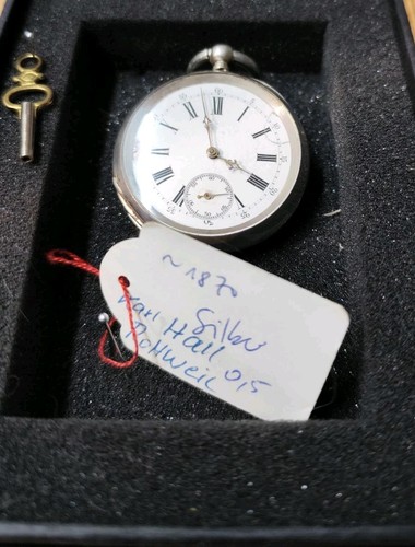 Antike taschenuhr zwischen - antike,