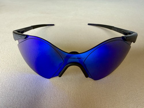 Oakley sub zero - sub, planet