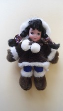 Puppe Alaska  Eskimo 26 cm groß  Neuwertig