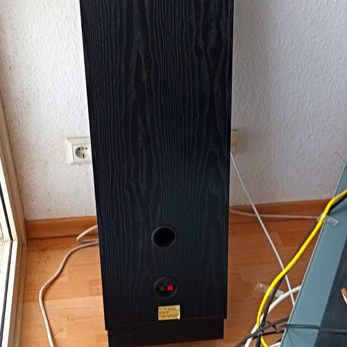 Standlautsprecher modell 684 - standlautsprecher,