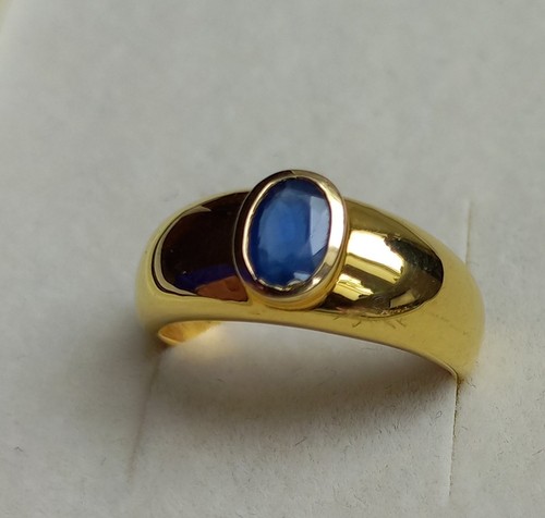 Goldring 585 mit echten blauen