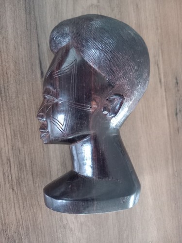 Afrikanische figur skulptur - -,