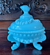 Deckeldose Bonbonniere Opaline Pressglas Delphinfüße Lothringen VALLERYSTHAL!