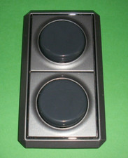 Gira TRIAS FACET 2-fach Rahmen in grau metallic mit silberner Zierkante +Wippe