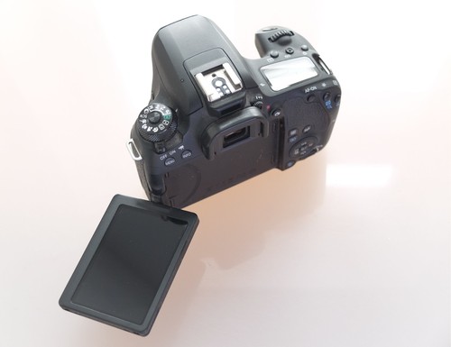 Canon eos 77d - canon,