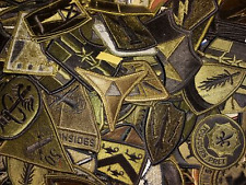 Konvolut Sammlung 20 Stk Original U.S. Aufnäher Patches Oliv Neuware Mix