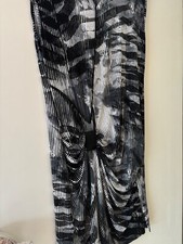 Kleid schwarz/weiß Größe 40 von CARELL THOMA mit Leder  abgesetzt