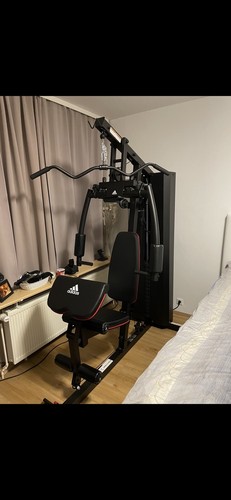 Adidas kraftstation
