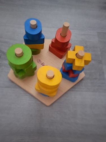 Steckspiel holz eichhorn - steckspiel,