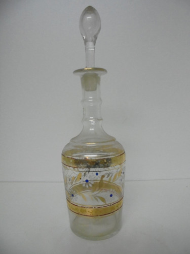 Alte glaskaraffe mit - alte,