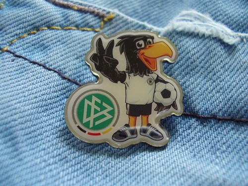 Pin 2026 dfb maskottchen - wm,