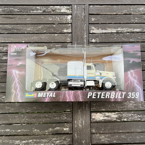 Revell metall peterbilt - metall, 1:24