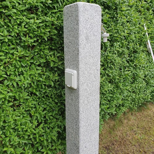 Wasserzapfsäule aus granit - wasserzapfsäule,