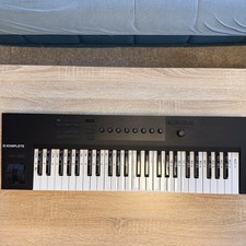 Native Instruments Komplete Kontrol A49 Midi Keyboard