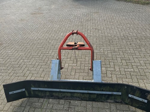 Schneeschild für